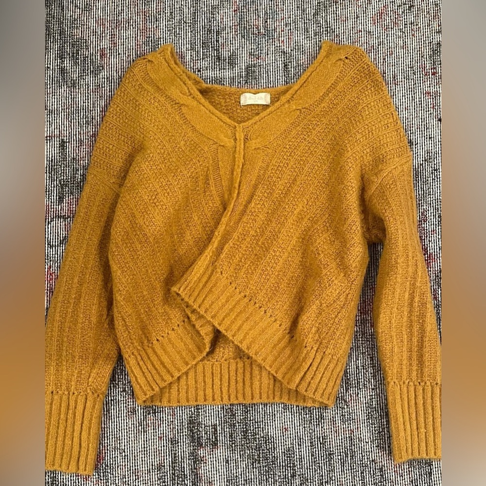 ALTAR’D STATE MUSTARD YELLOW SWEATER SIZE S/M